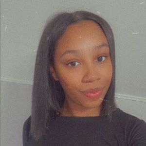 Meet your Posher, Maya